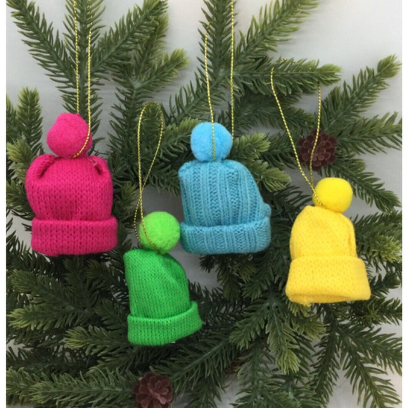 Knit Hat Toboggan Set/8 MINI TREE Ornaments Christmas Rainbow Colors New - Picture 6 of 6
